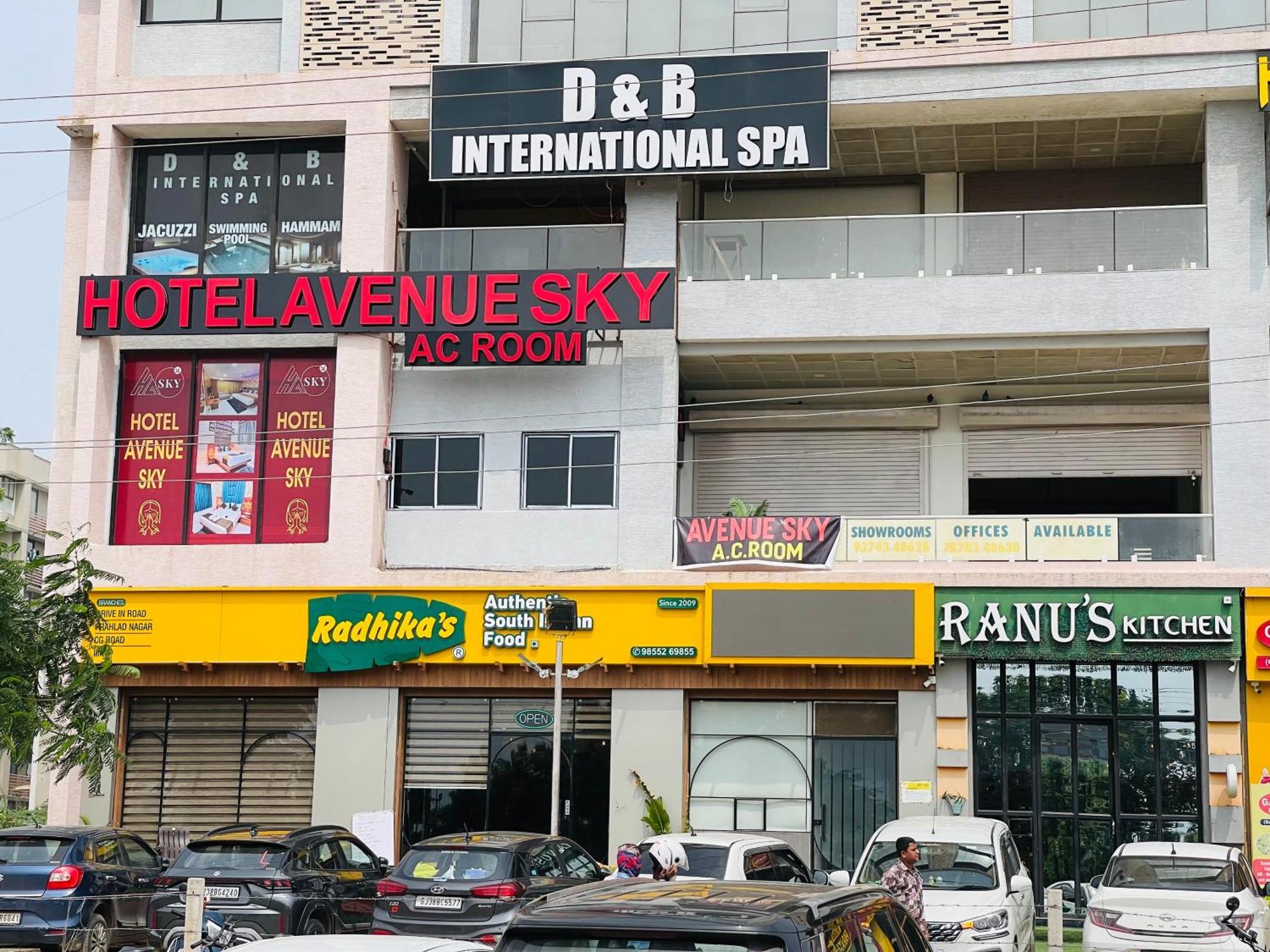 Hotel Avenue Sky Ахмедабад Екстер'єр фото